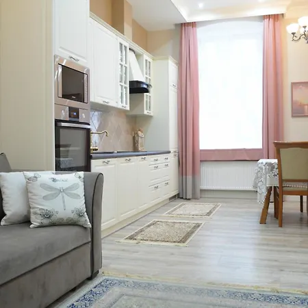 Ekskluzywny Apartament W Palacu Z Parkiem Palac Chociule Swiebodzin Exterior photo