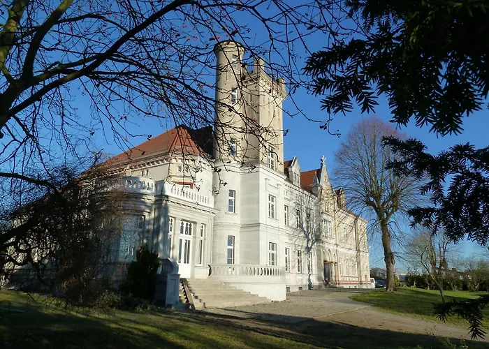 Ekskluzywny Apartament W Palacu Z Parkiem Palac Chociule