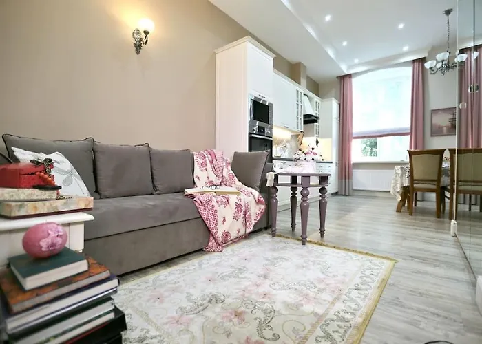 Ekskluzywny Apartament W Palacu Z Parkiem Palac Chociule