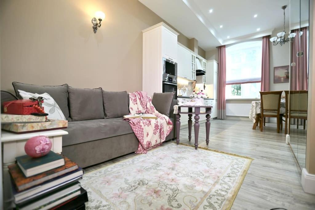 Apartment Ekskluzywny W Palacu Z Parkiem Palac Chociule
